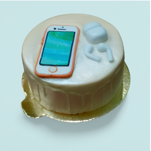 500Gram Iphone Cake